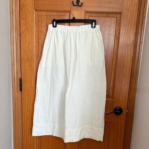 LA Relaxed White Linen Skirt